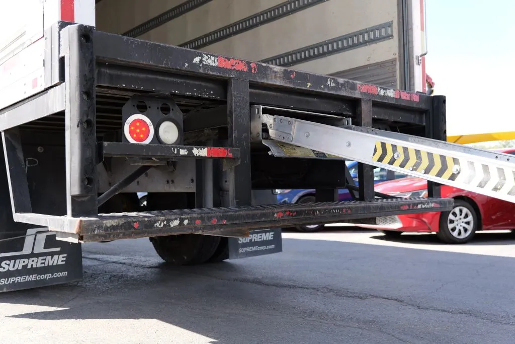 Freightliner M106 photo 20