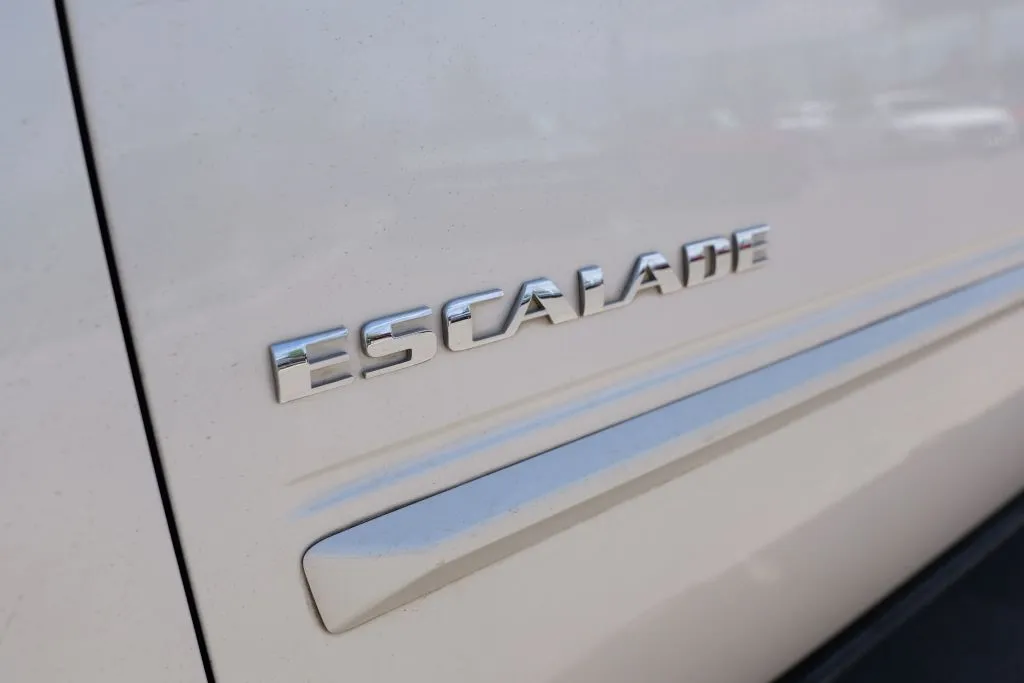 Cadillac Escalade photo 18
