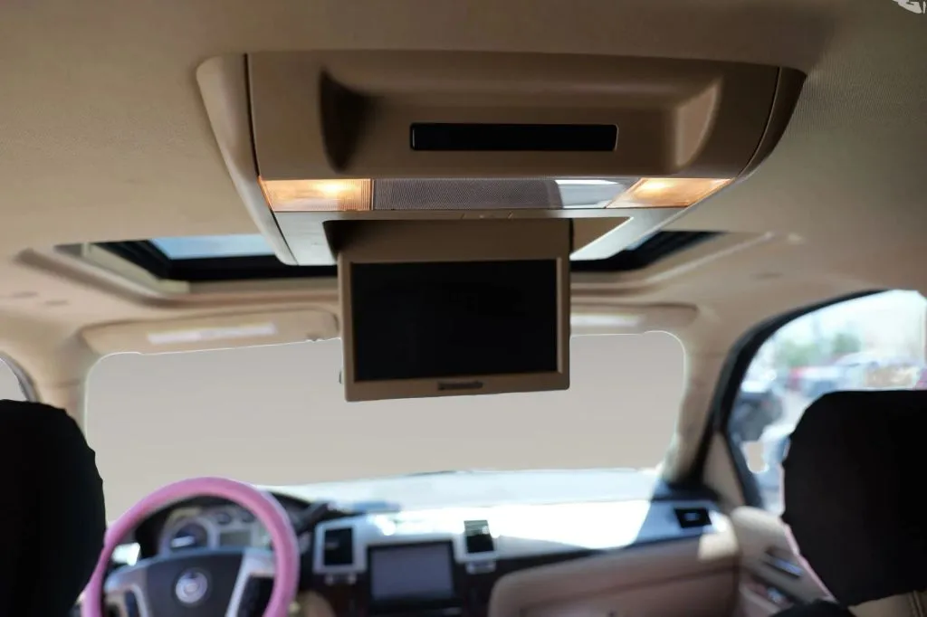 Cadillac Escalade photo 12
