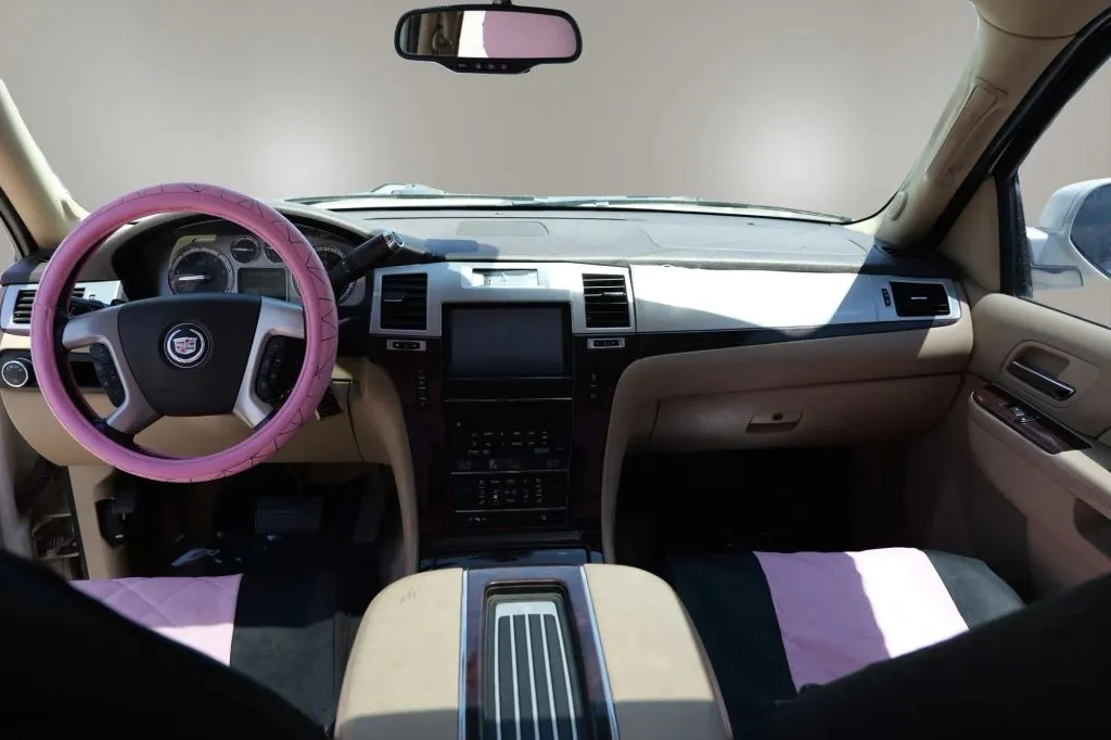 Cadillac Escalade photo 11
