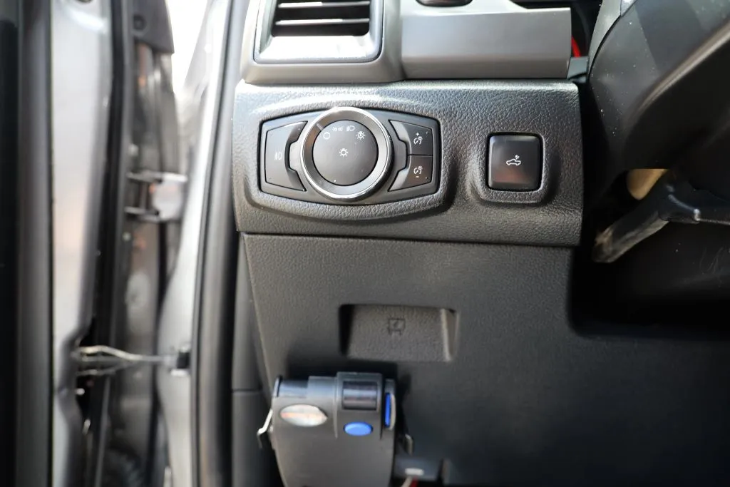 Ford Ranger photo 7