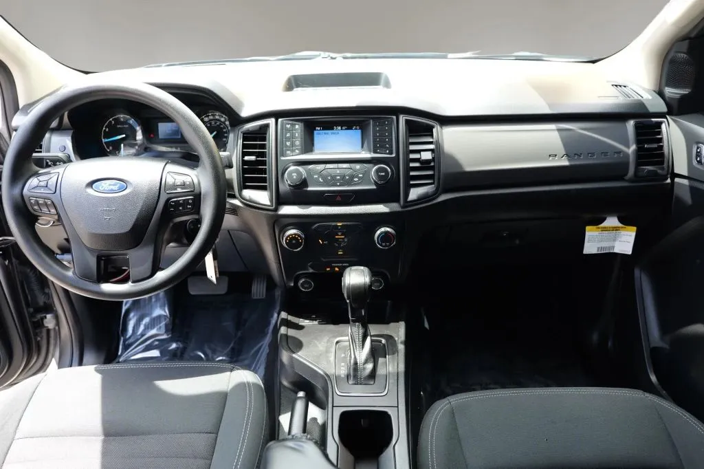 Ford Ranger photo 11