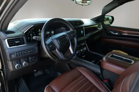 More photos of 2023 GMC Yukon XL Denali Ultimate Sport Utility 4D at Torresdey Motors Alameda, TX