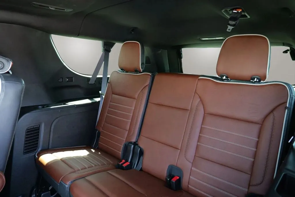 GMC Yukon XL photo 15