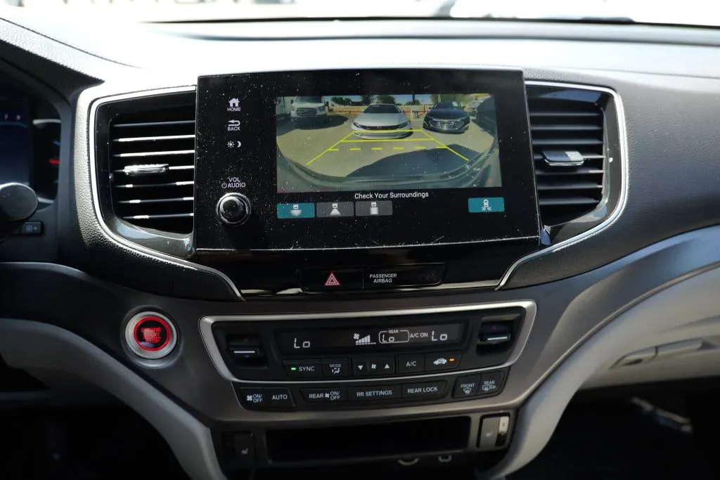 Honda Pilot photo 17