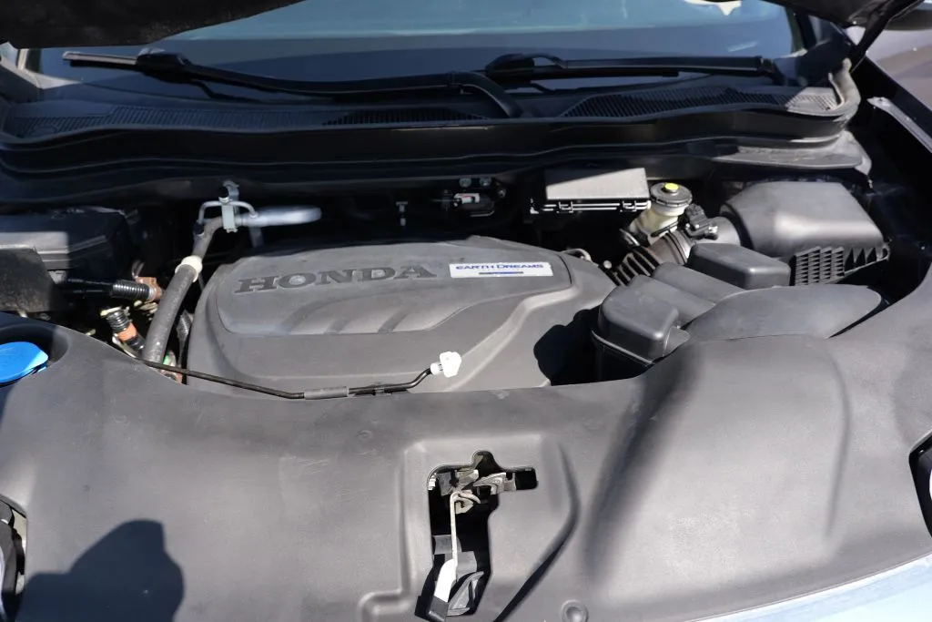 Honda Pilot photo 16