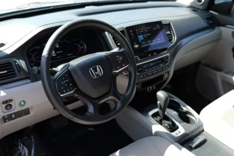 More photos of 2020 Honda Pilot EX Sport Utility 4D at Torresdey Motors Alameda, TX