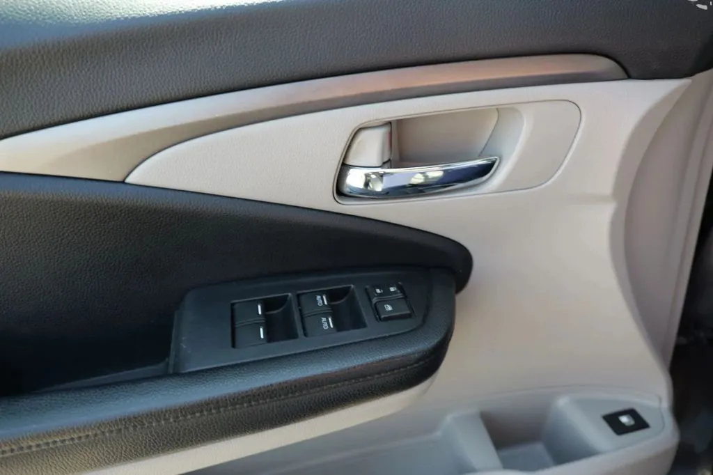 Honda Pilot photo 8