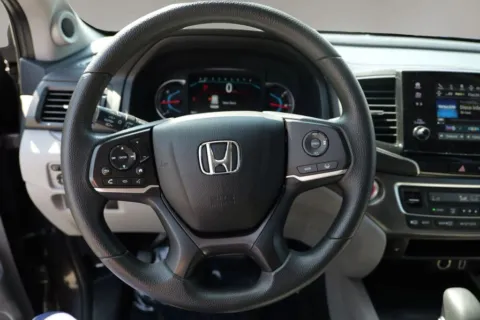 More photos of 2020 Honda Pilot EX Sport Utility 4D at Torresdey Motors Alameda, TX