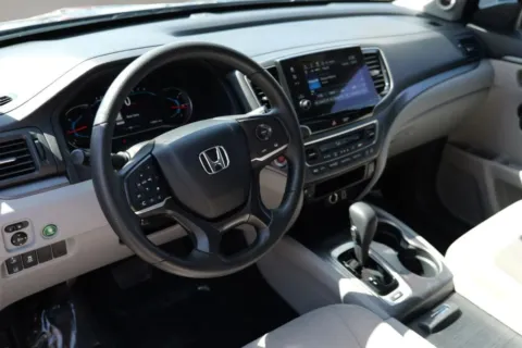 More photos of 2020 Honda Pilot EX Sport Utility 4D at Torresdey Motors Alameda, TX