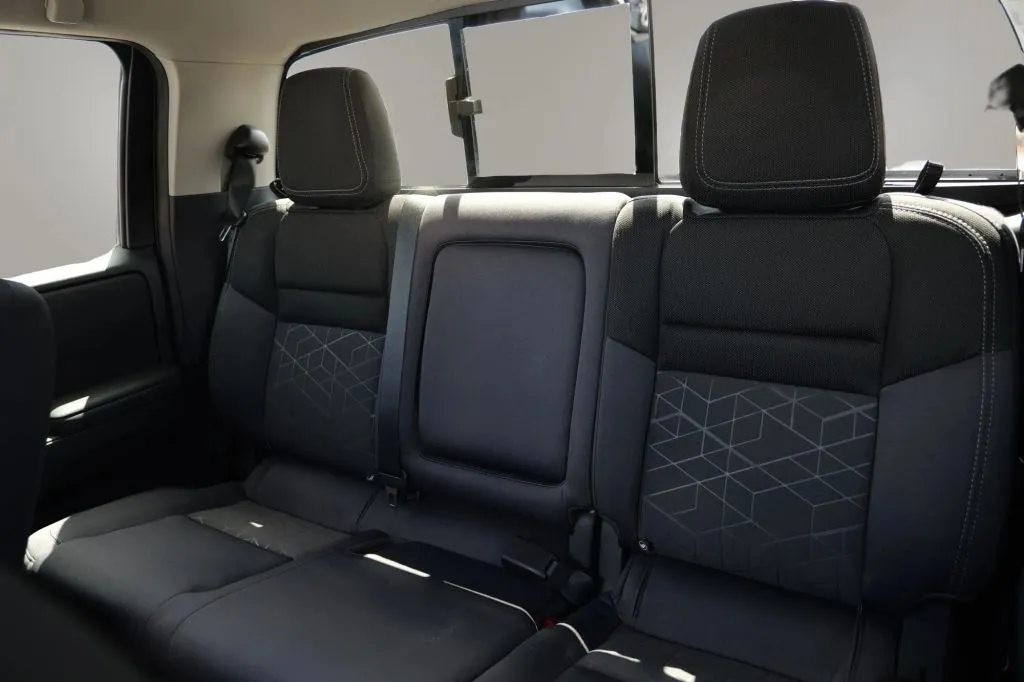 Nissan Frontier photo 10