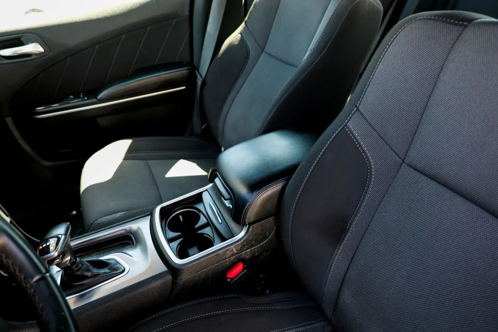 Dodge Charger photo 10