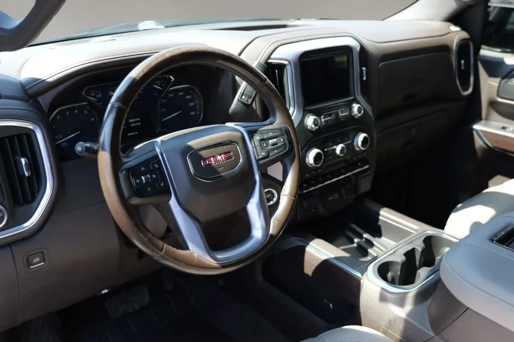 GMC Sierra photo 4