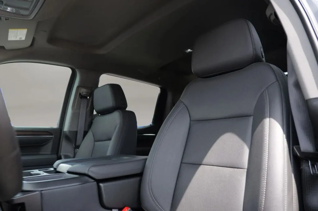 GMC Sierra photo 9