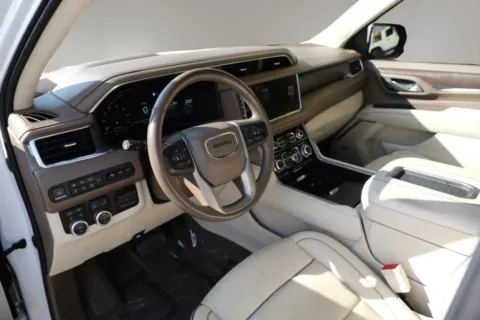 More photos of 2022 GMC Yukon Denali Sport Utility 4D at Torresdey Motors Alameda, TX