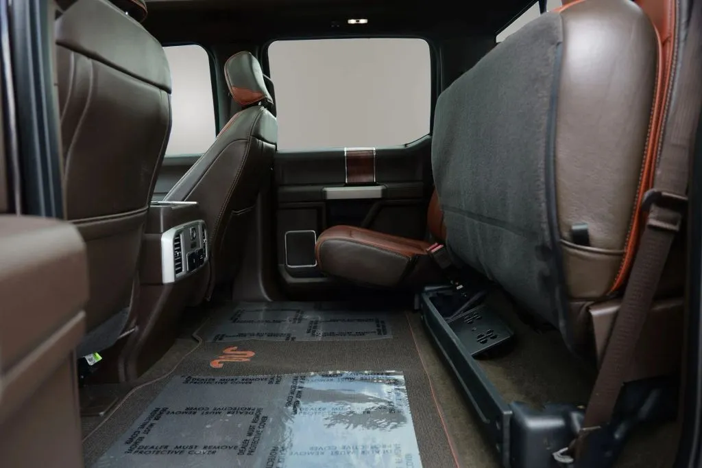 Ford F-150 photo 12