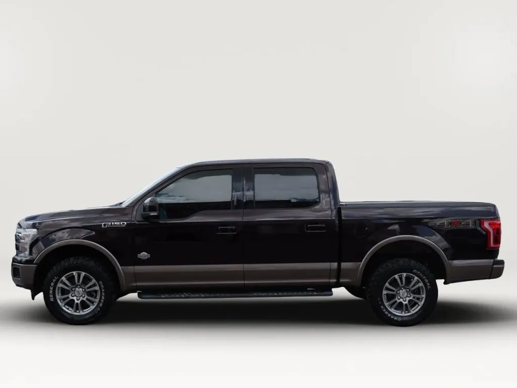 Ford F-150 photo 2