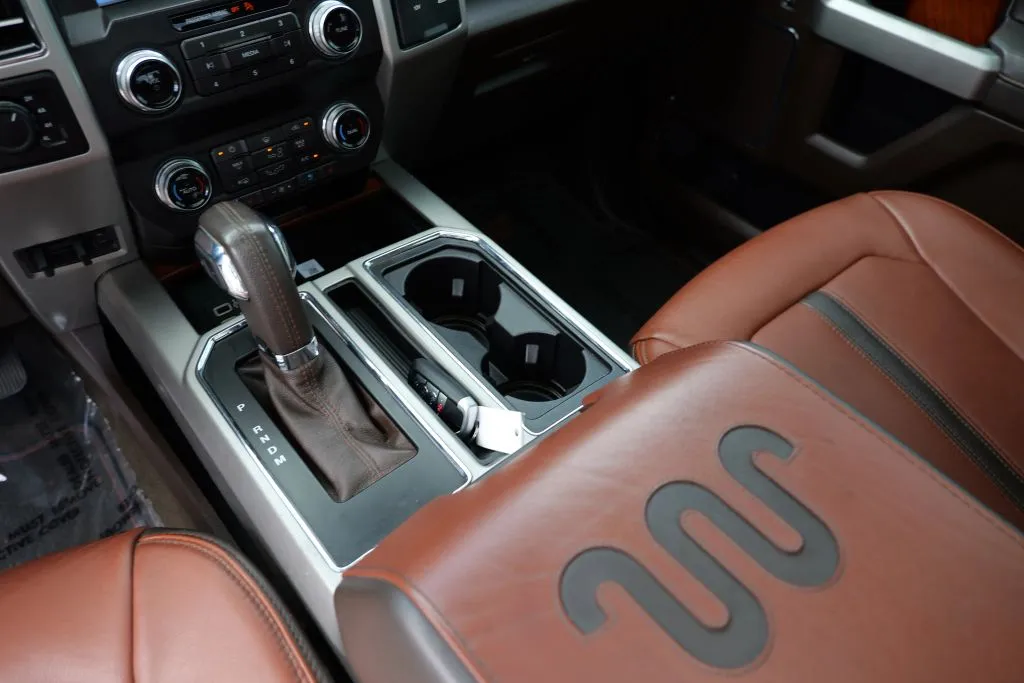 Ford F-150 photo 11