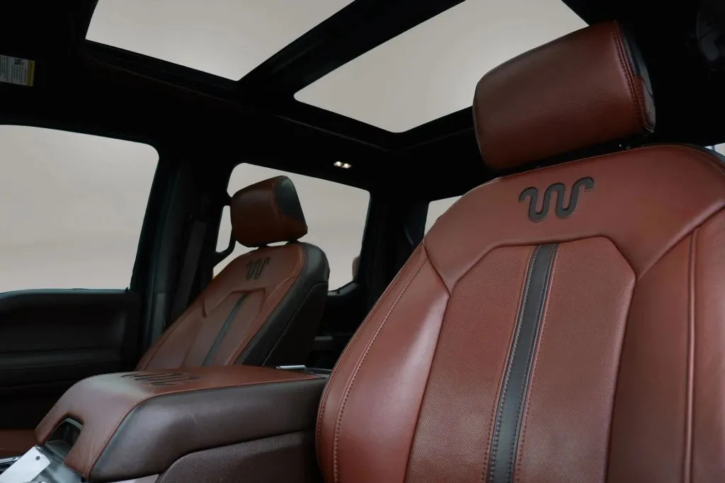 Ford F-150 photo 8