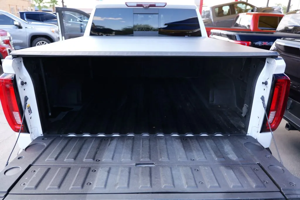 GMC Sierra photo 15