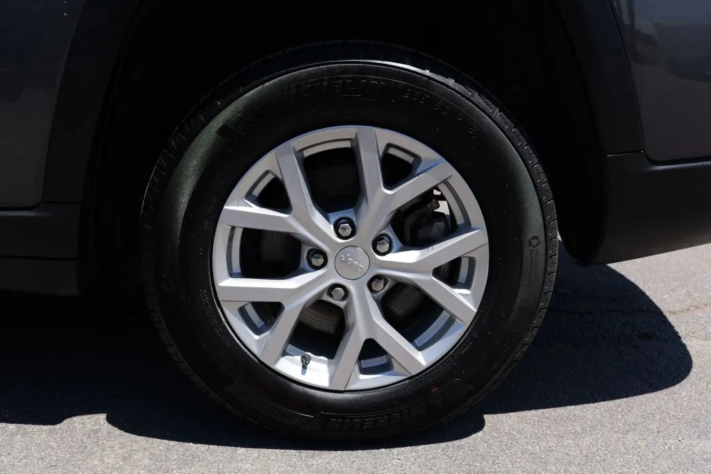Jeep Grand Cherokee L photo 14
