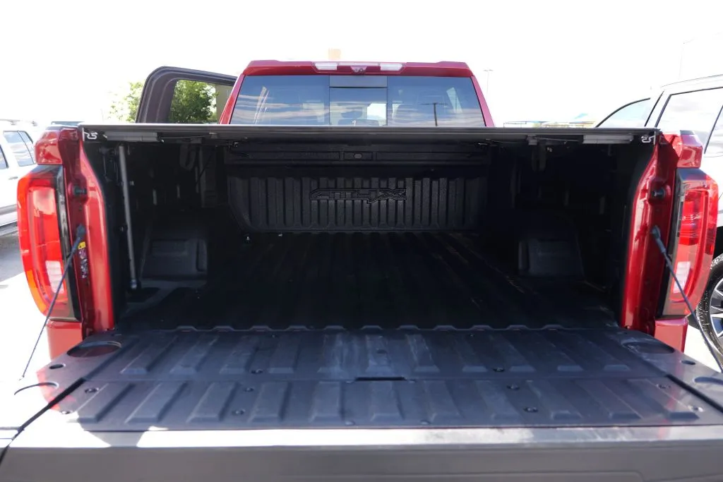 GMC Sierra photo 19