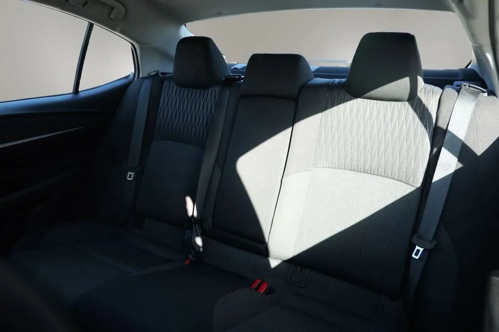 Toyota Camry photo 8