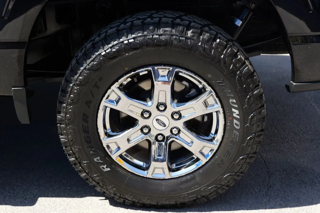 Ford F-150 photo 14