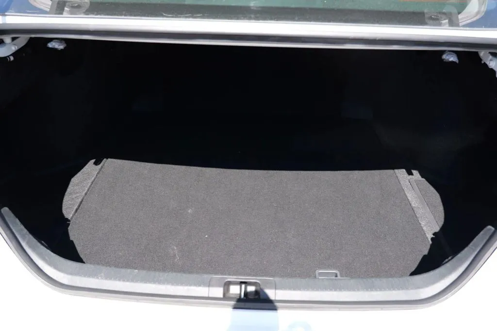 Toyota Camry photo 13
