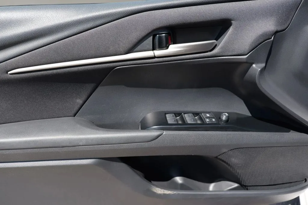 Toyota Camry photo 7