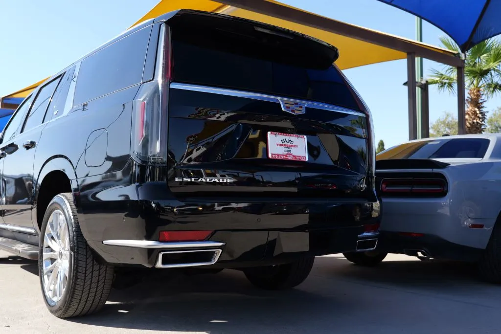 Cadillac Escalade ESV photo 22