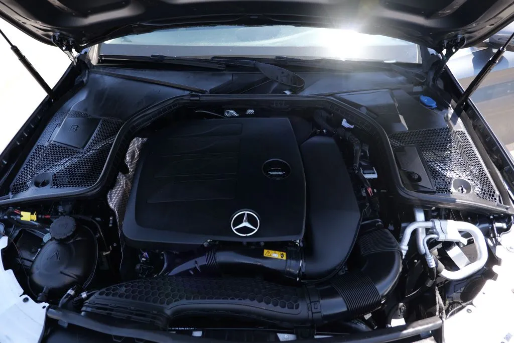 Mercedes-Benz C-Class photo 11