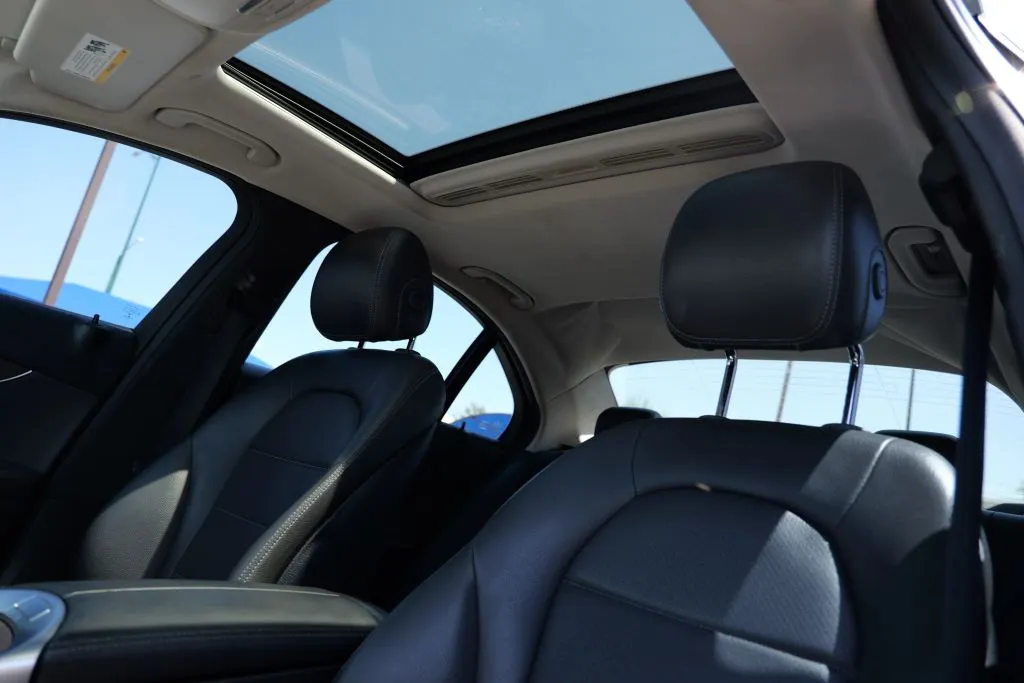 Mercedes-Benz C-Class photo 7