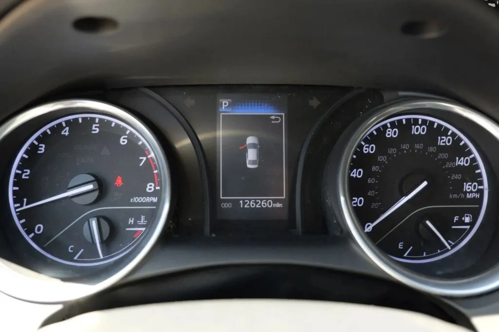 Toyota Camry photo 6