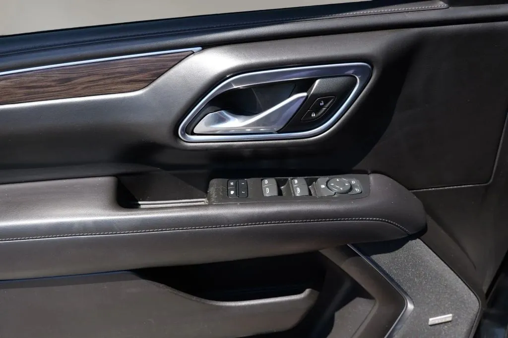Chevrolet Tahoe photo 8