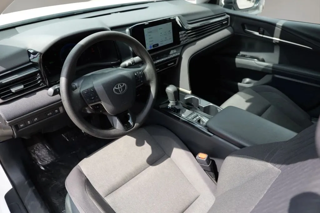 Toyota Camry photo 4
