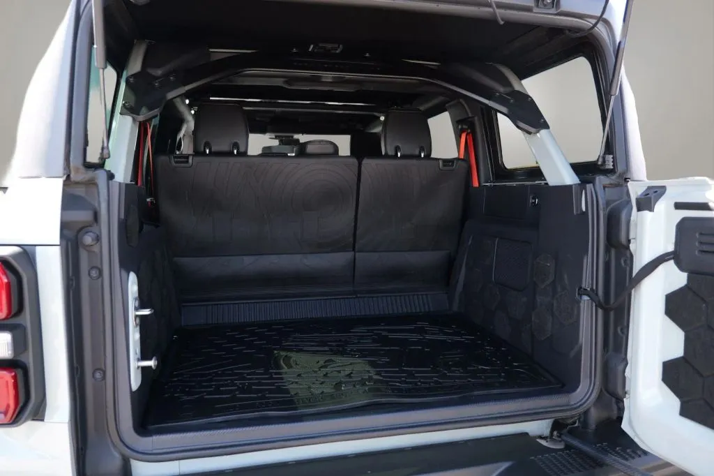 Ford Bronco photo 15