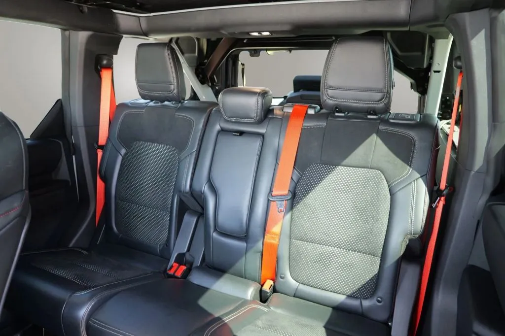Ford Bronco photo 10