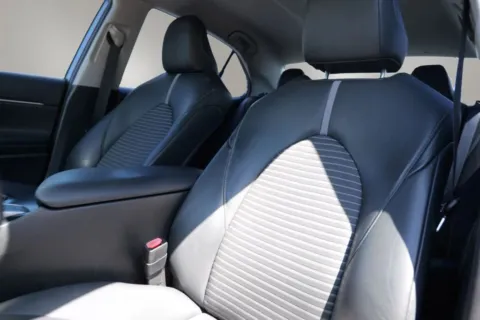 More photos of 2018 Toyota Camry SE Sedan 4D at Torresdey Motors Alameda, TX