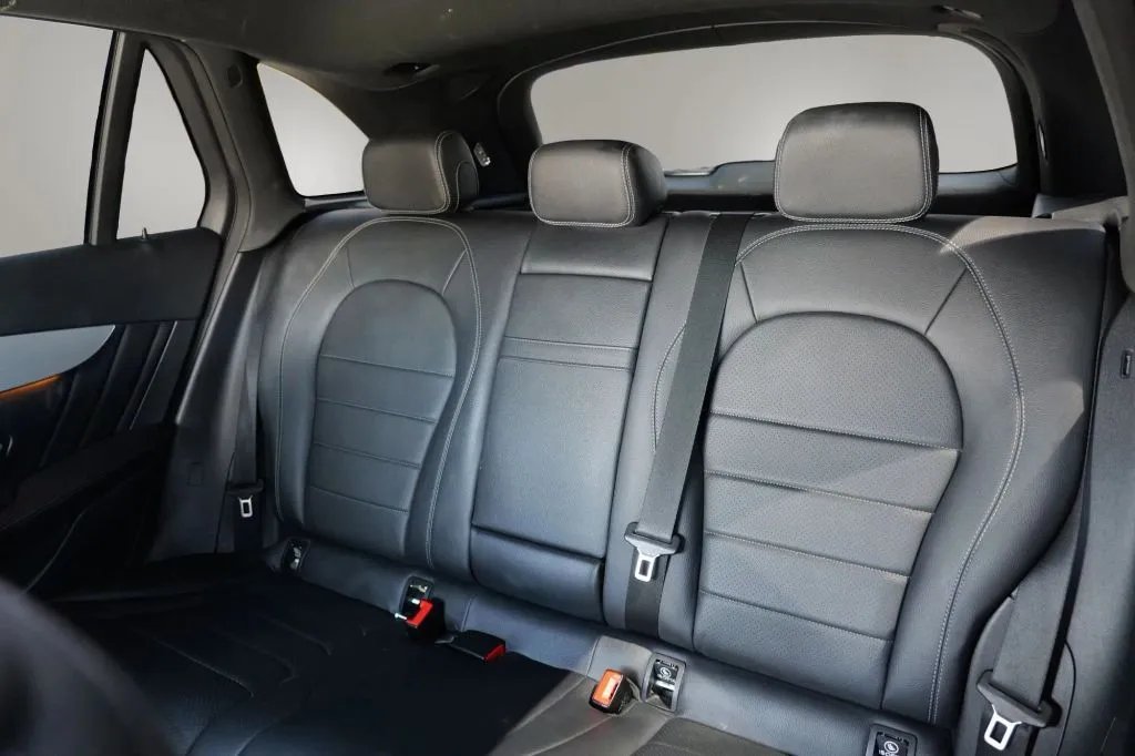 Mercedes-Benz GLC photo 9