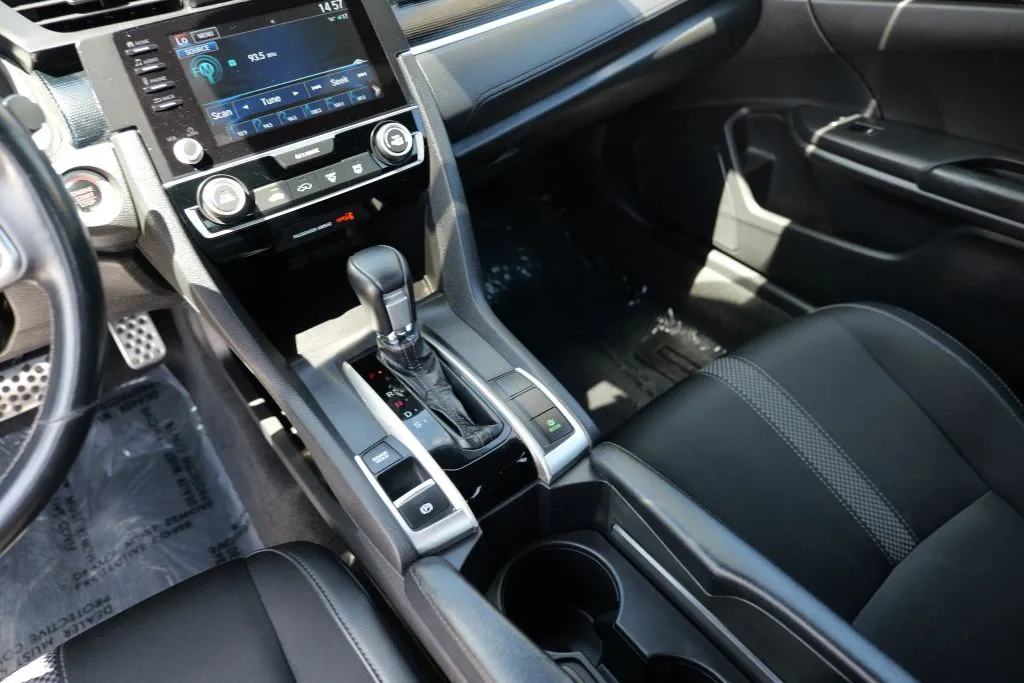 Honda Civic photo 11