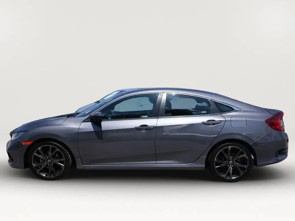 Honda Civic photo 2