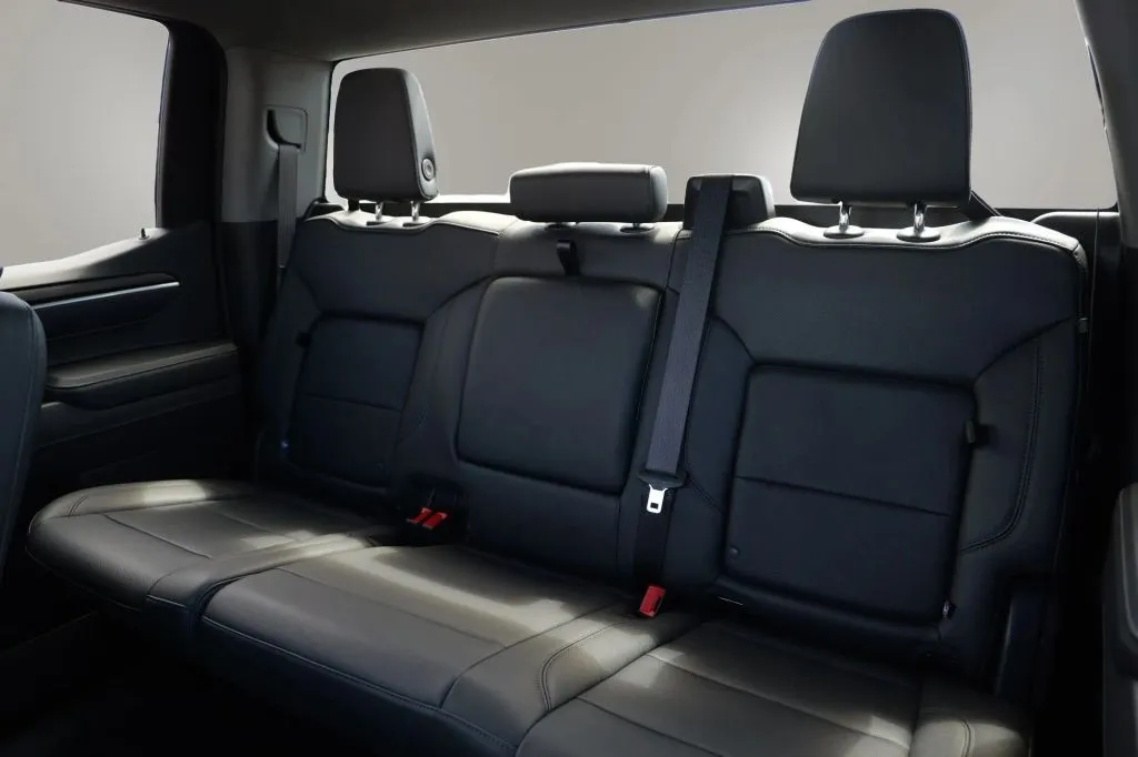 GMC Sierra photo 10