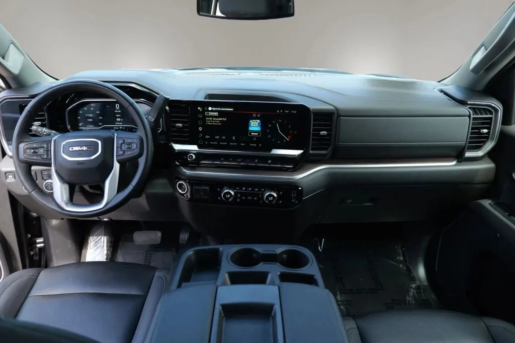 GMC Sierra photo 11