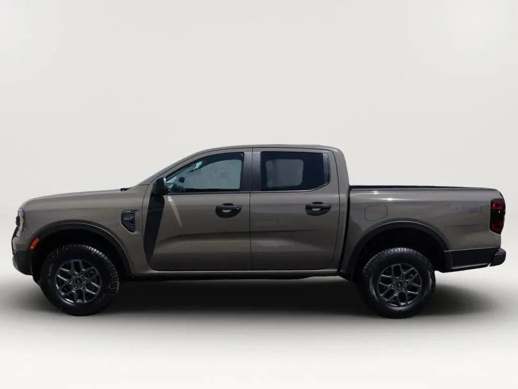 Ford Ranger photo 2