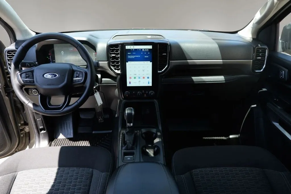 Ford Ranger photo 10