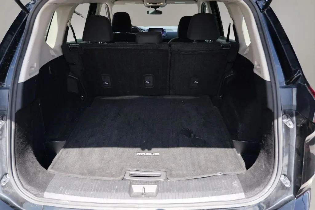 Nissan Rogue photo 13