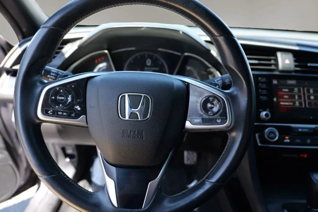 Honda Civic photo 5