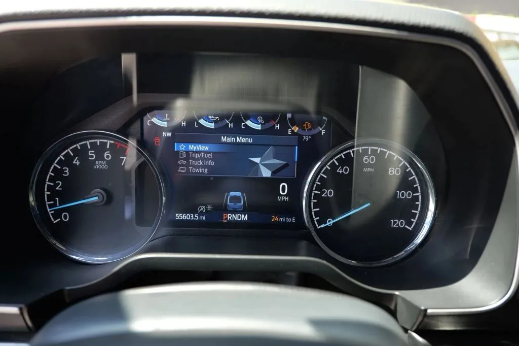 Ford F-150 photo 6