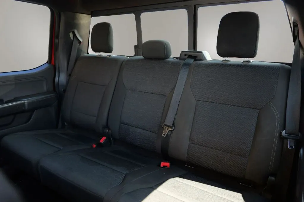 Ford F-150 photo 9